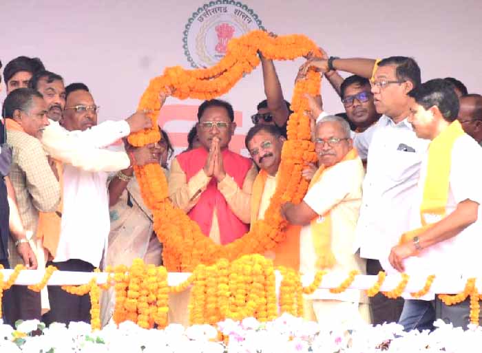 मुख्यमंत्री ने ‘विकसित भारत-विकसित छत्तीसगढ़’ कार्यक्रम में दिखाया समर्थन, नए जिलों के समग्र विकास का किया ऐलान