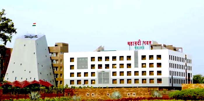 राज्य सरकार ने लोकसभा चुनाव-2024 के लिए सभी पुलिस अधिकारियों को निर्वाचन आयोग में प्रतिनियुक्ति पर माना