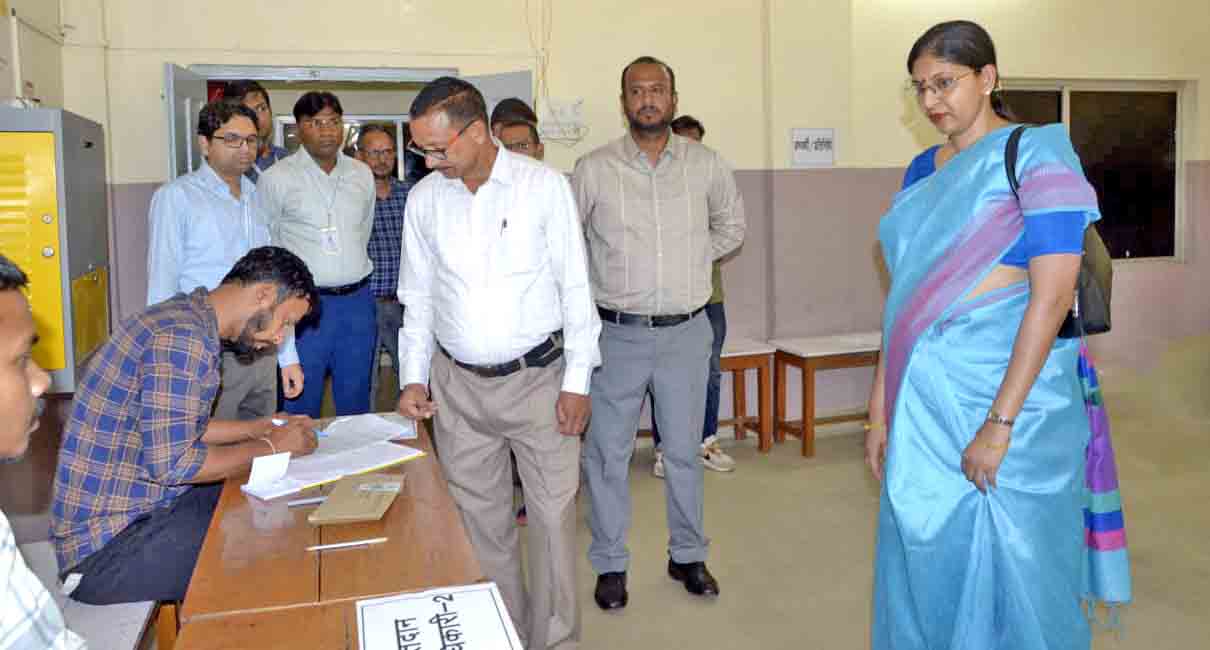 मुख्य निर्वाचन पदाधिकारी श्रीमती रीना बाबासाहेब कंगाले ने मतदान दलों का प्रशिक्षण सम्बोधित किया