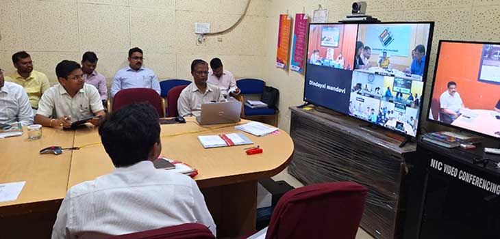 लोकसभा निर्वाचन-2024: मुख्य निर्वाचन अधिकारी ने लोकसभा चुनाव के तीसरे चरण की तैयारियों की समीक्षा की