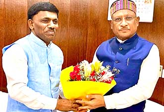 मुख्यमंत्री विष्णुदेव साय से गोवा विधानसभा के अध्यक्ष श्री रमेश बी तावड़कर की सौजन्य मुलाक़ात