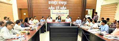 नगरीय निकायों में जन सहयोग से हो फाइट द बाइट का क्रियान्वयनः कलेक्टर सुश्री चौधरी नगरीय निकायों में जन सहयोग से हो फाइट द बाइट का क्रियान्वयनः कलेक्टर सुश्री चौधरी