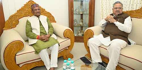 मुख्यमंत्री विष्णु देव साय ने विधानसभा अध्यक्ष डॉ. रमन सिंह से उनके निवास में की सौजन्य मुलाकात मुख्यमंत्री विष्णु देव साय ने विधानसभा अध्यक्ष डॉ. रमन सिंह से उनके निवास में की सौजन्य मुलाकात