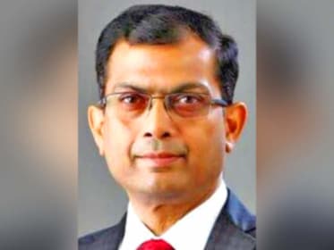 नगरीय निकायों और पंचायतों में परिसीमन और आरक्षण की कार्यवाही समय पर पूर्ण करें: अजय सिंह