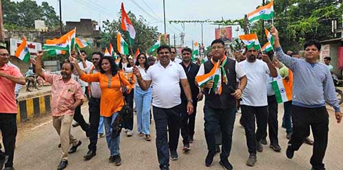 दुर्ग शहर में छत्तीसगढ़ श्रमजीवी पत्रकार संघ की भव्य तिरंगा यात्रा: देशभक्ति और एकता का संदेश दुर्ग शहर में छत्तीसगढ़ श्रमजीवी पत्रकार संघ की भव्य तिरंगा यात्रा: देशभक्ति और एकता का संदेश