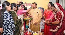 मुख्यमंत्री विष्णु देव साय के हाथों रक्षाबंधन पर ‘महतारी वंदन योजना’ के लाभार्थियों को मिला सम्मान