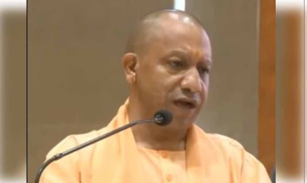 मुख्यमंत्री योगी आदित्यनाथ ने त्योहारों से पहले प्रदेश की सड़कों को गड्ढामुक्त करने का निर्देश दिया मुख्यमंत्री योगी आदित्यनाथ ने त्योहारों से पहले प्रदेश की सड़कों को गड्ढामुक्त करने का निर्देश दिया